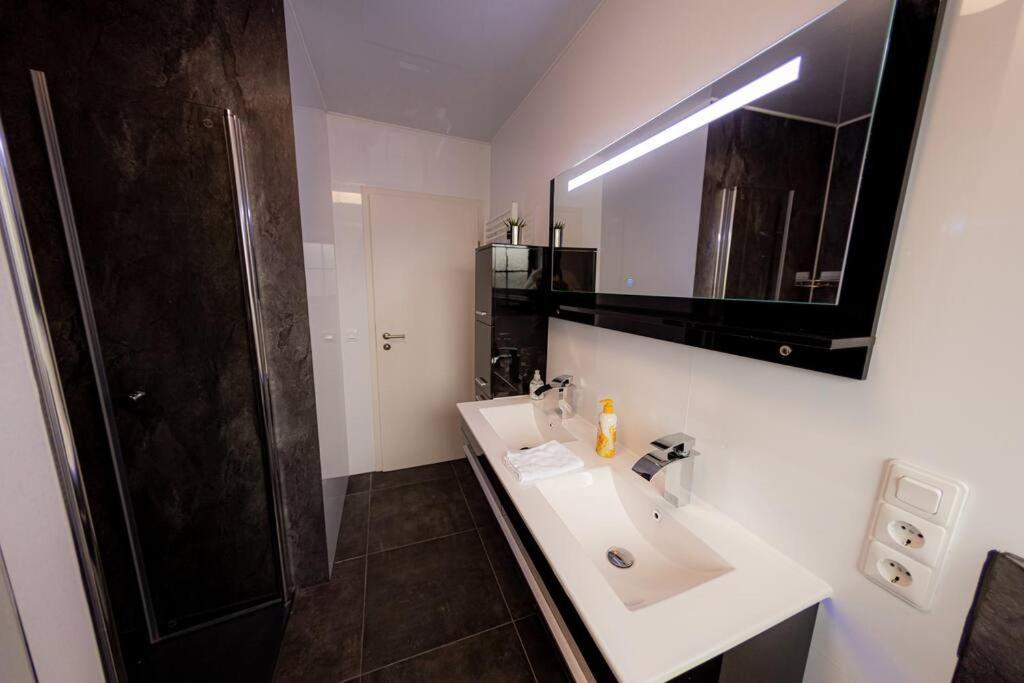 Neu-Anspach Wohnung Hirschhoehe Im Taunus מראה חיצוני תמונה